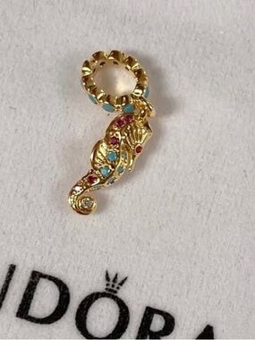 PANDORA Gold Seahorse